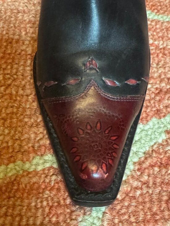Donald J. Pliner Shoes - Donald J Pliner Western Ankle boots in Black ^ Red Leather